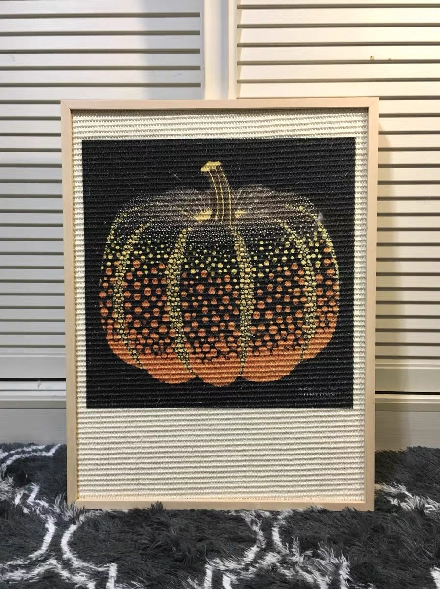 Collaboration Series: Black-Based Gradient Pumpkin Art Frame Sisal Cat Scratcher