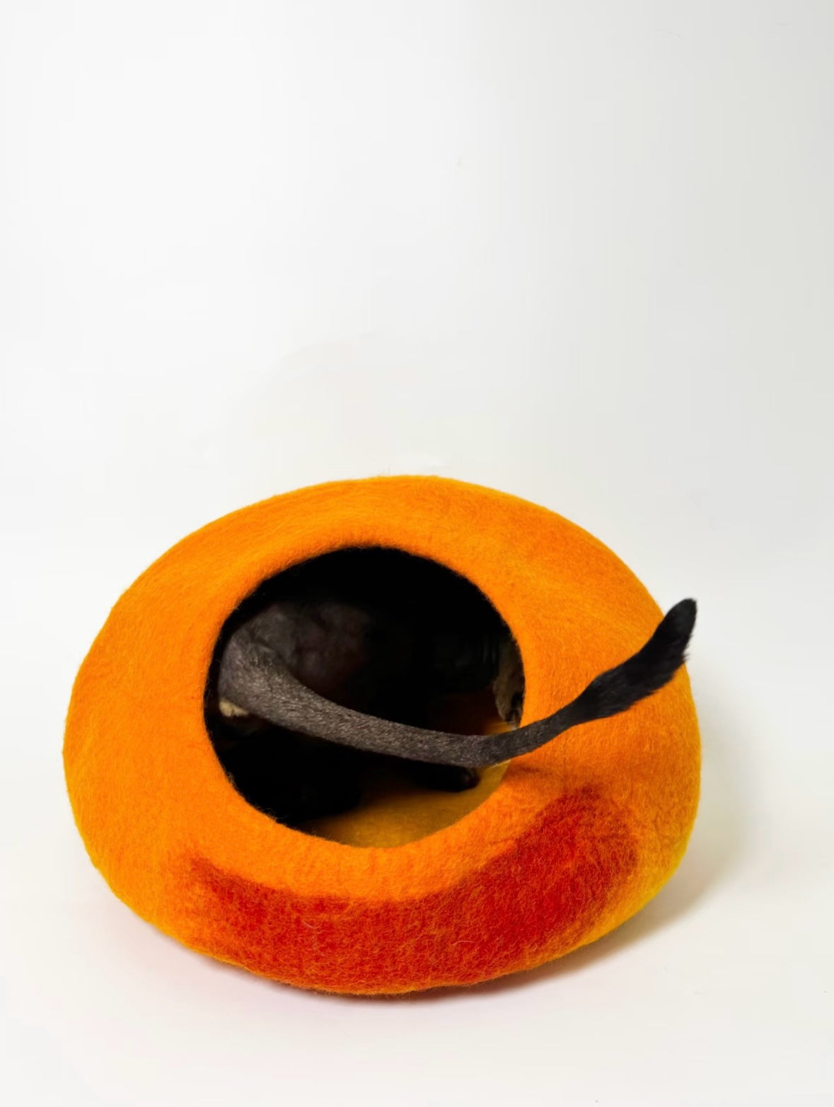 Happy Sunshine Wool Handmade Cave Cat House