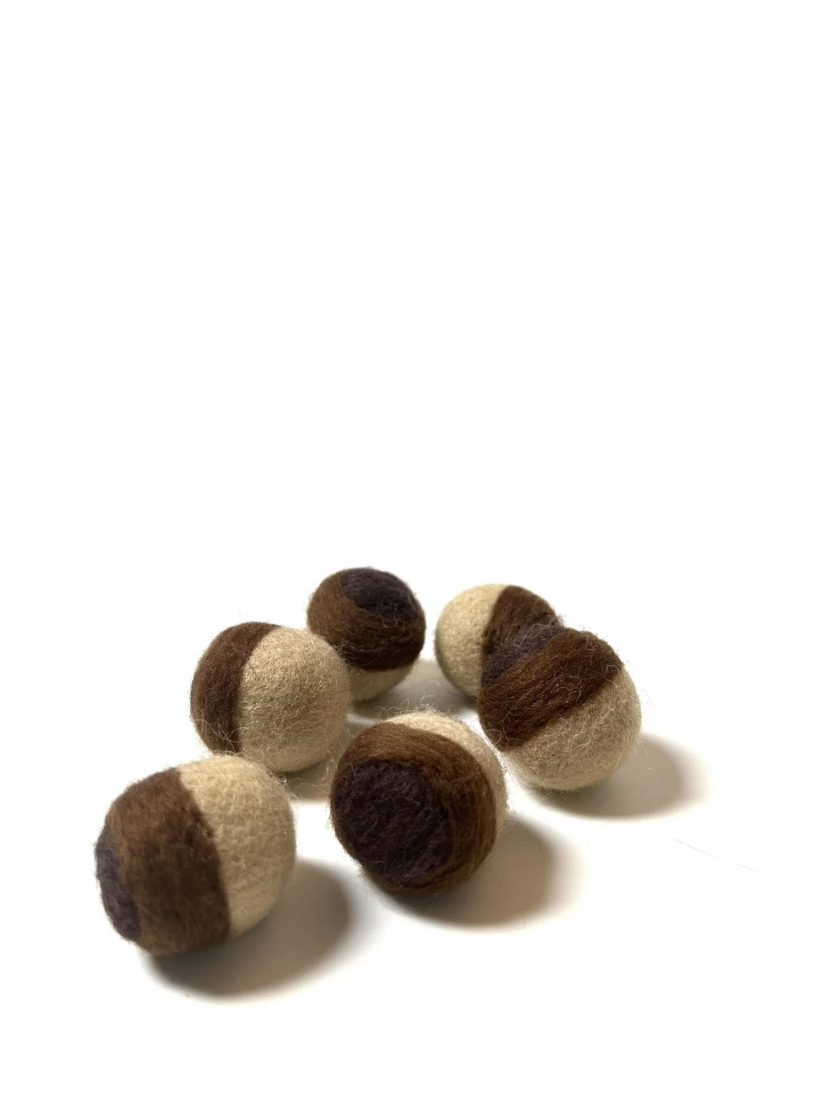 Six-Color Handmade Wool Pet Toy Balls