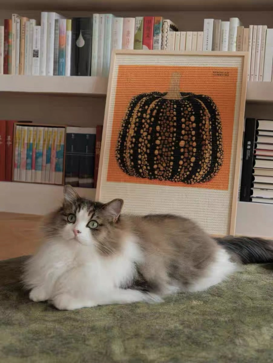 Collaboration Series: Orange-Based Pumpkin Art Frame Sisal Cat Scratcher