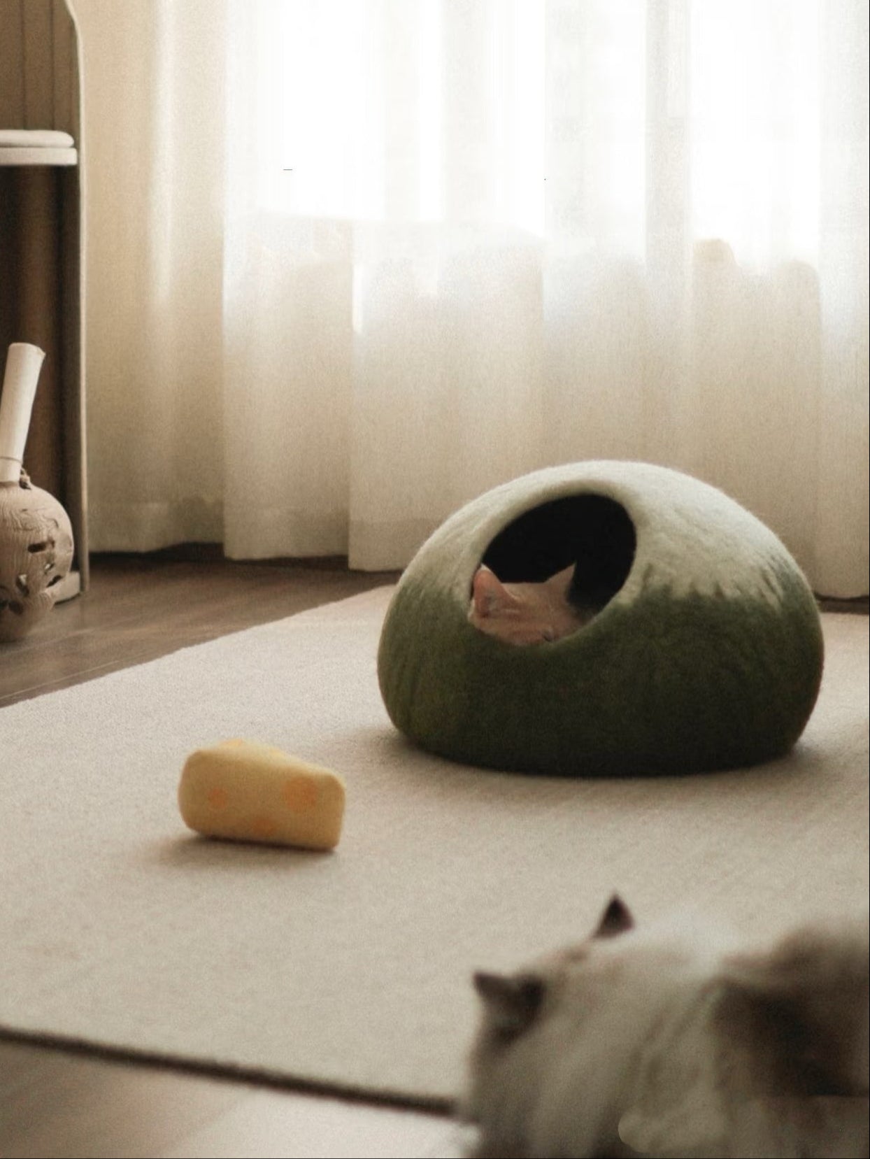 Forest Moss Wool Handmade Cave Cat House